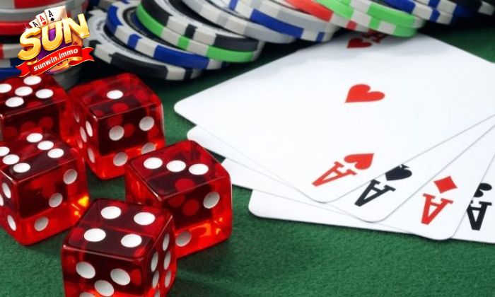 Phỏm Sunwin Khi được chia bài xong, bạn nên sắp xếp các lá bài theo nhóm